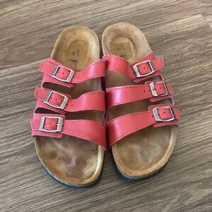 NAOT AUSTIN SANDAL triple strap red leather buckle slide. Boho hippie Beachy